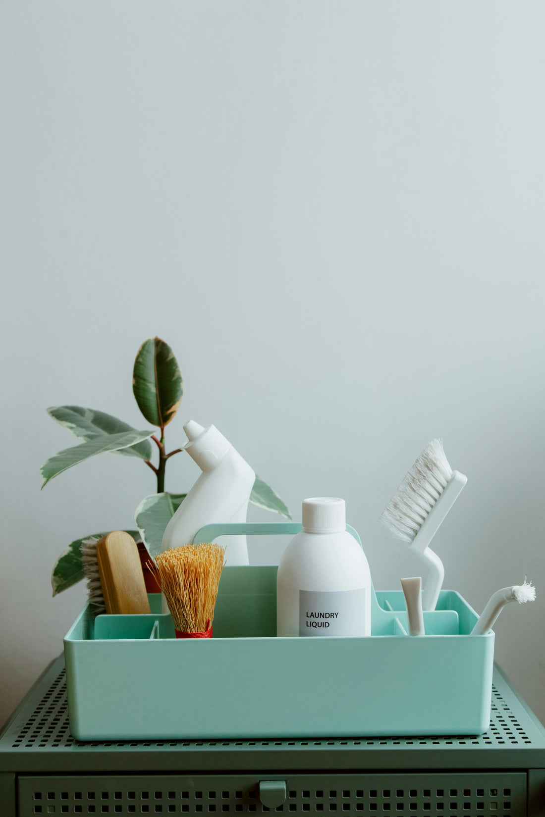 Spring Cleaning the Natural Way: A Room by Room Guide